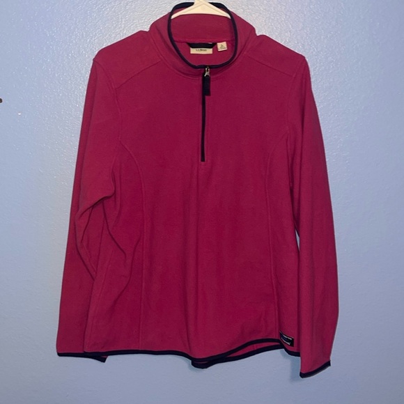 L.L. Bean Tops - LL Bean quarter zip fleece - Large. E
